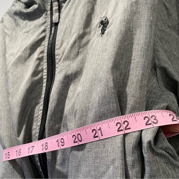 U.S. POLO ASSN grey windbreaker lightweight jacket - Picture 3 of 16